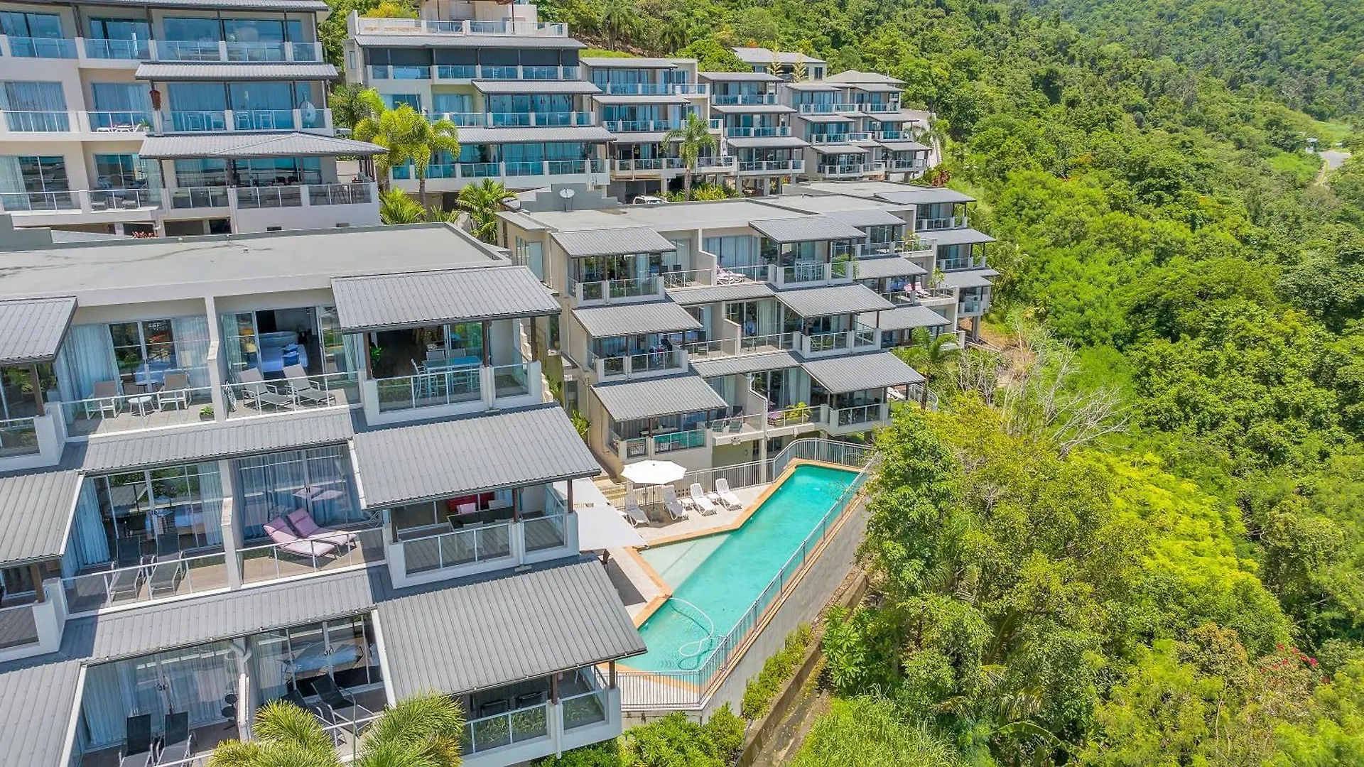 Whitsunday Reflections Aparthotel Airlie Beach